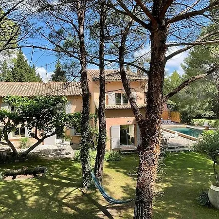 Mas De Clary - Propriete De Caractere Avec Piscine